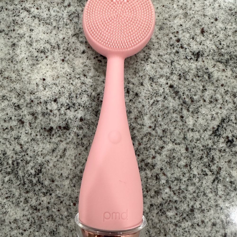 PMD Clean- Smart Facial Cleansing Device with Stand